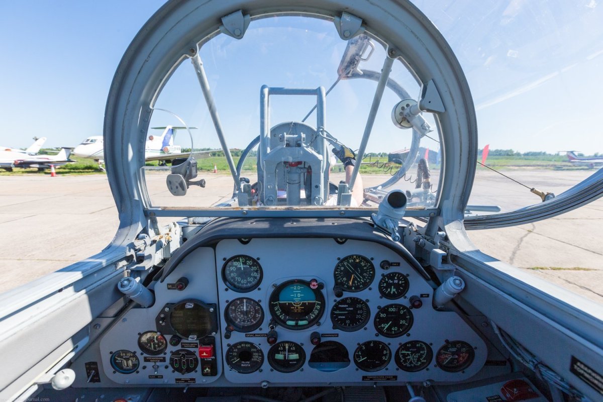 L-29 Delfin кабина