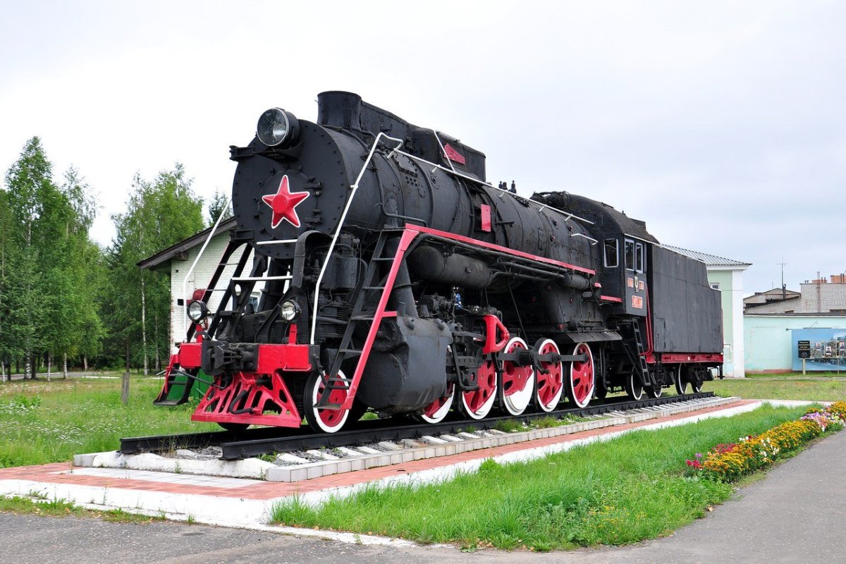 Электровоз памятник на Рязань 1