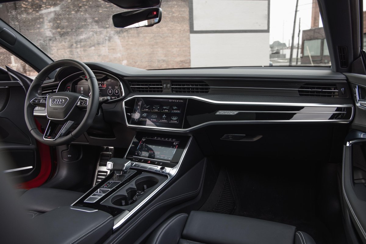 Audi rs7 2022 салон