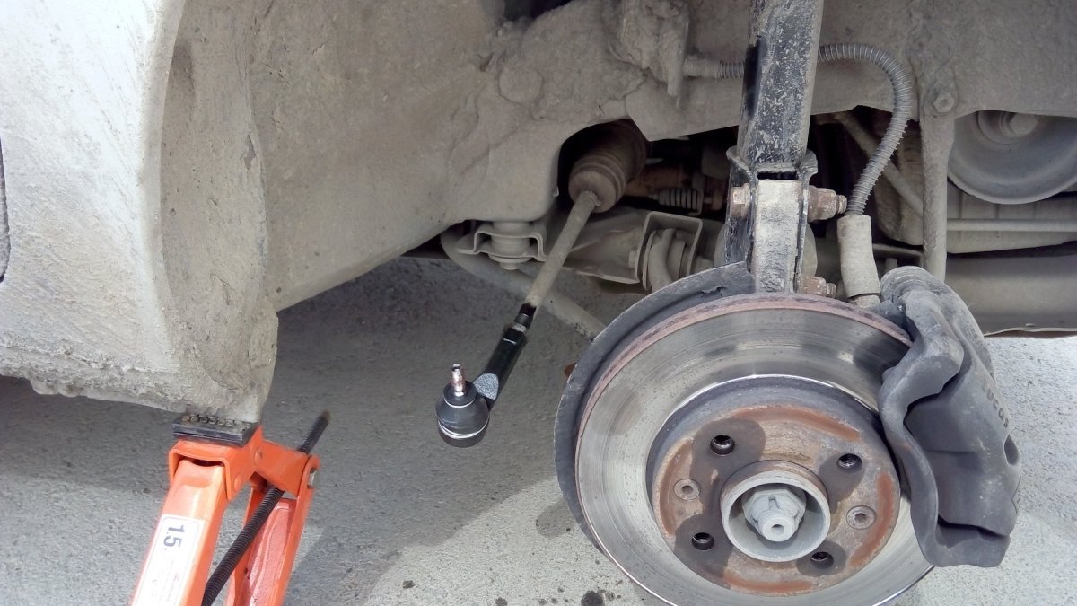 Рулевые наконечники Рено Симбол 1.4 8кл