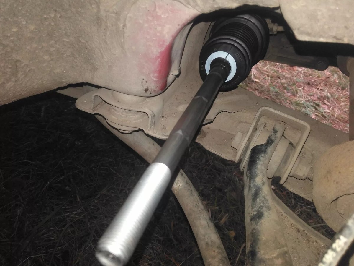 Рулевая тяга Рено Логан 1.4