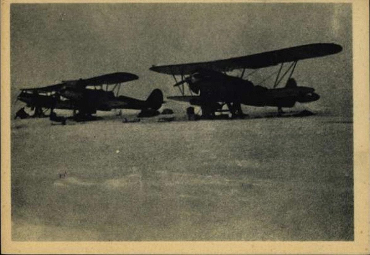 Челюскин самолет