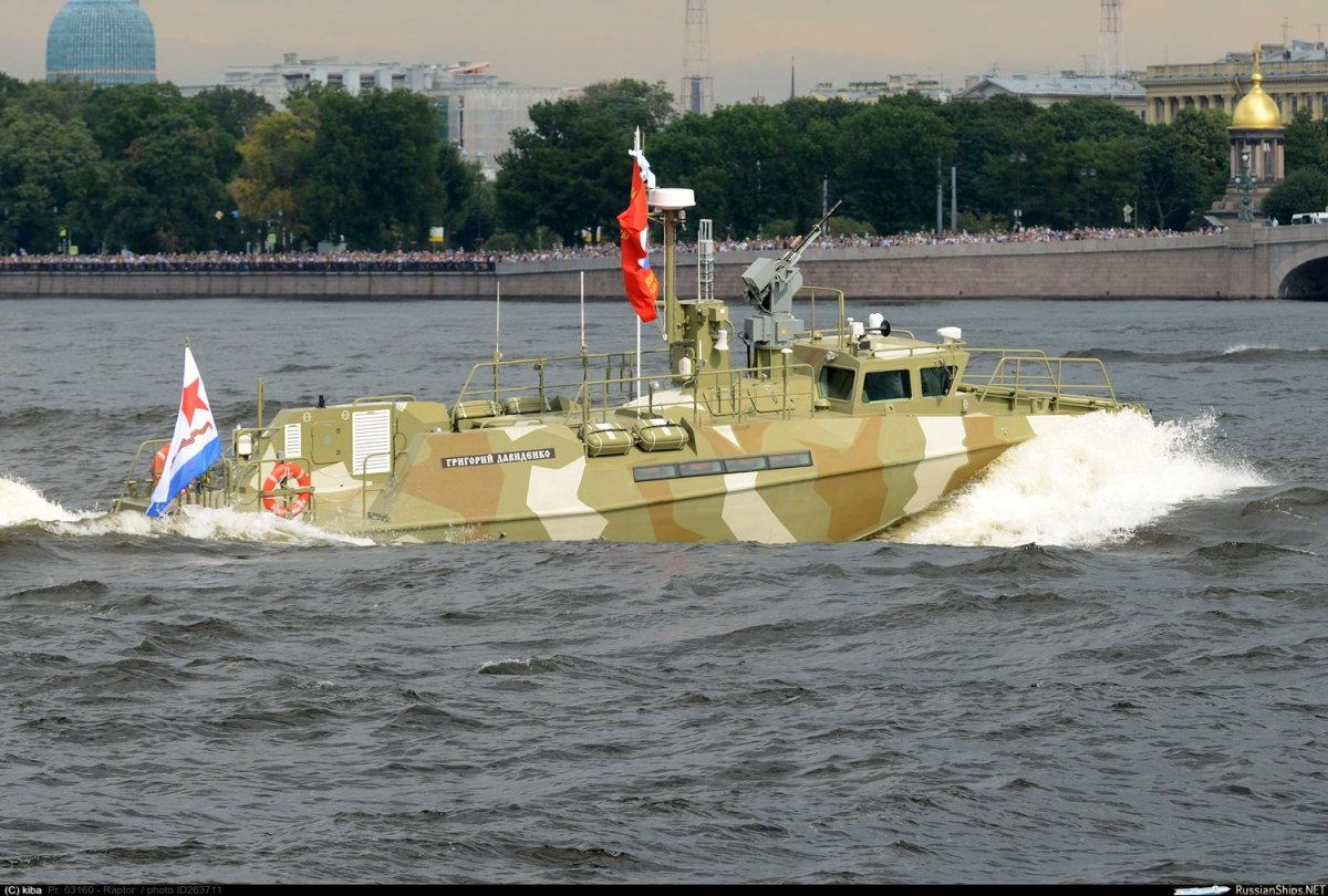 03160 Раптор патрульный катер