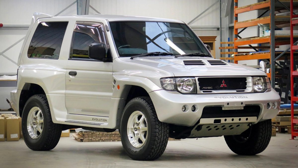 Mitsubishi Pajero Evolution