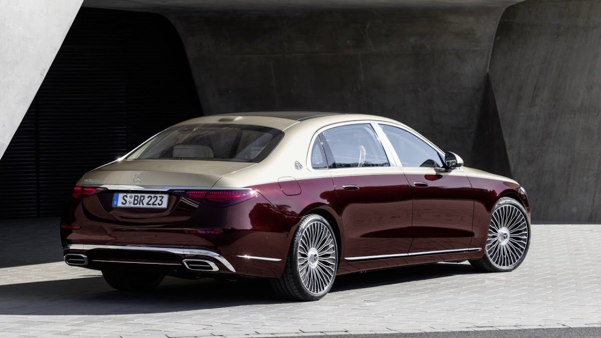 Мерседес Майбах 2021