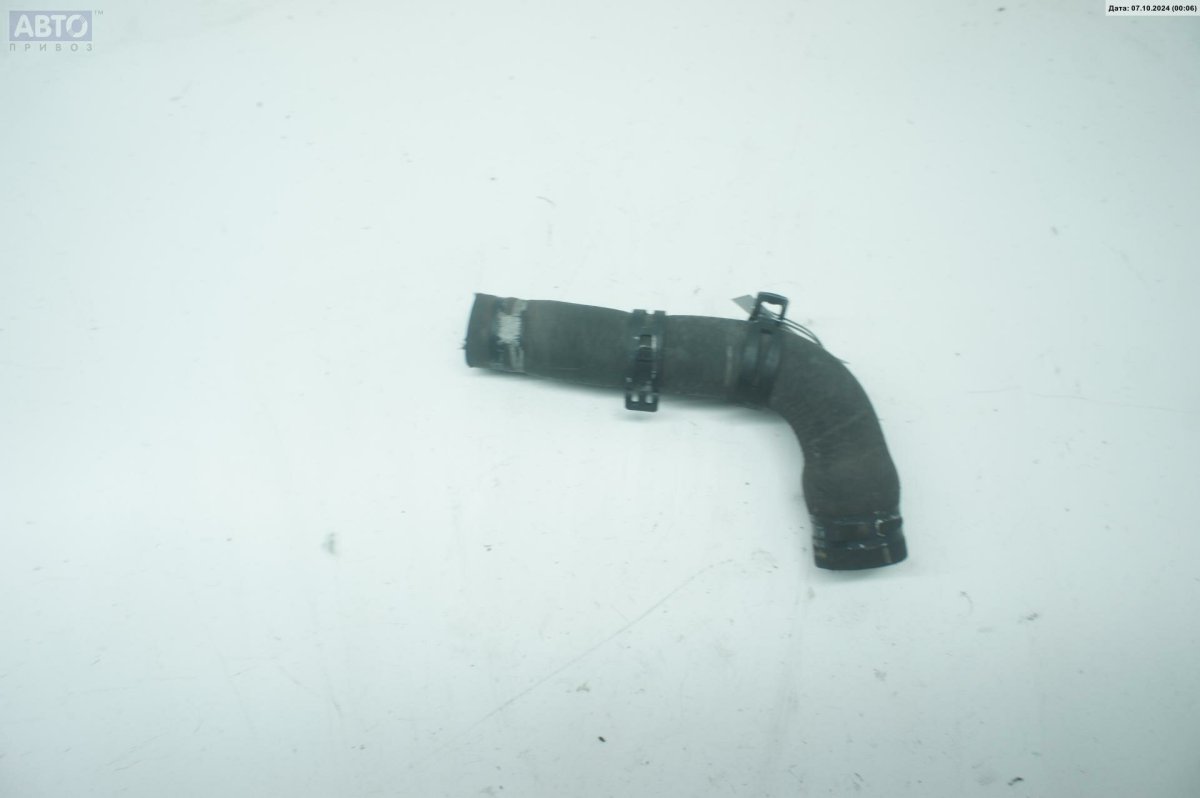 1652851 Патрубок автономки