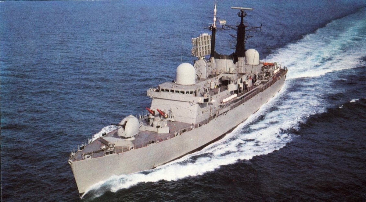 Генерал Бельграно крейсер