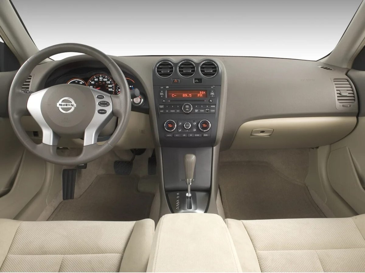 Nissan Altima 2008
