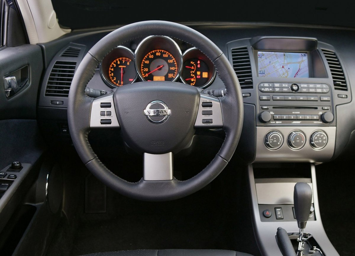 Ниссан Алтима 2005