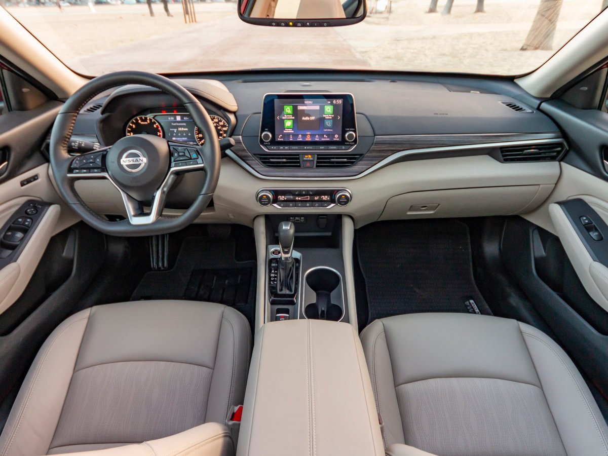 Ниссан Алтима 2020