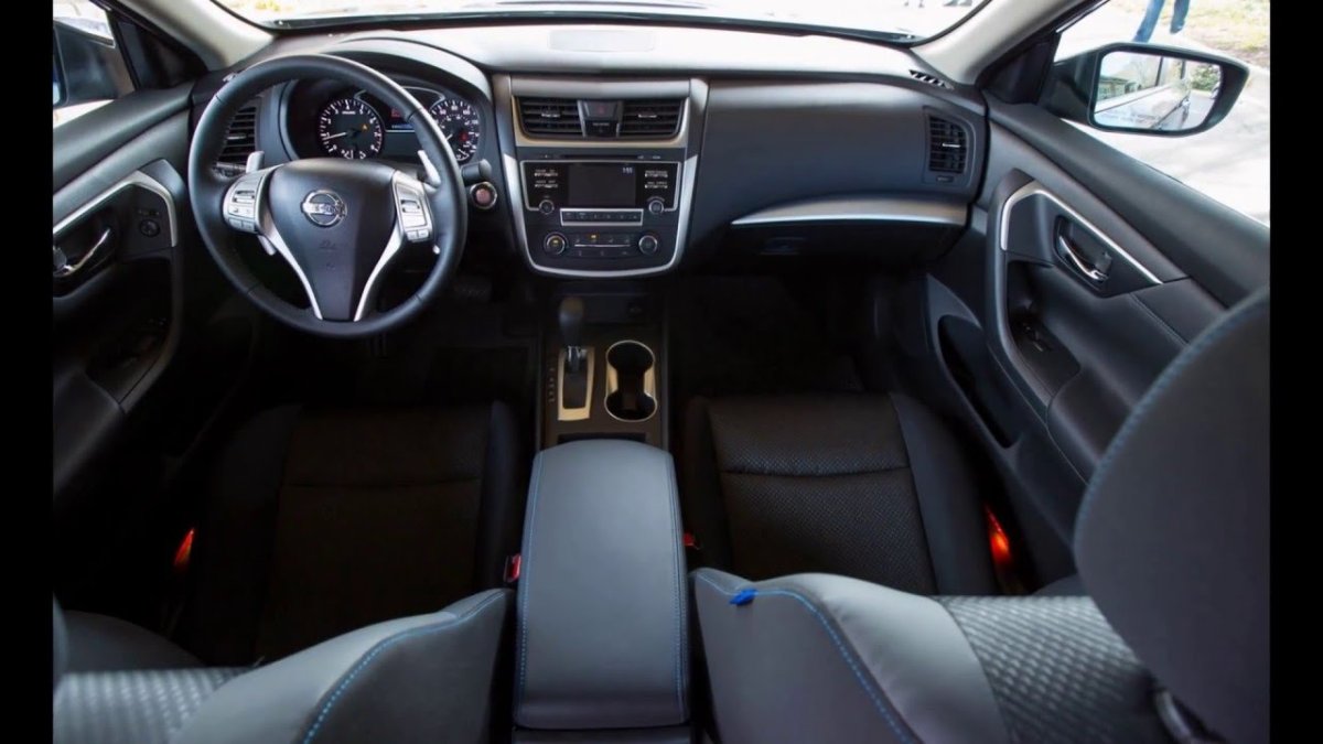 Ниссан Алтима 2017 салон