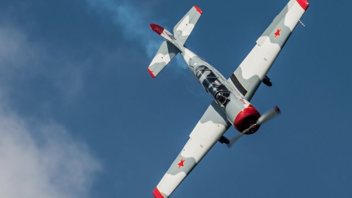 Як 52 пилотаж