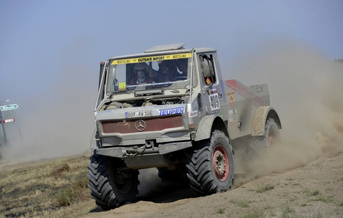 Ралли Мерседес Unimog 1300