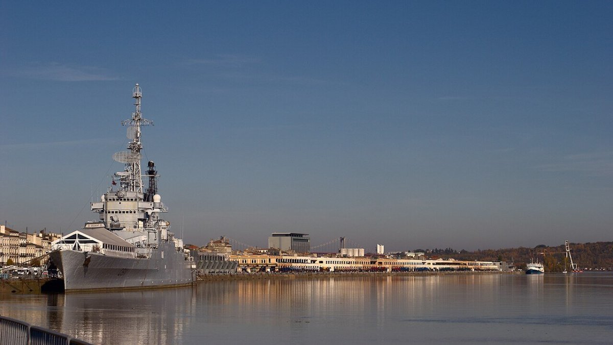 Порт Луны бордо