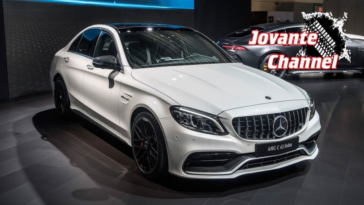 Мерседес c63 AMG 2019