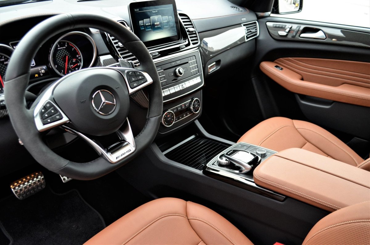 GLE Coupe 2018 салон