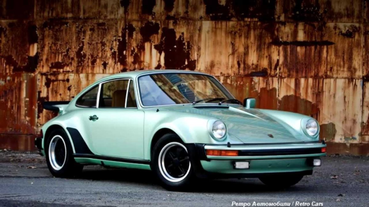 Porsche 911 Carrera 930