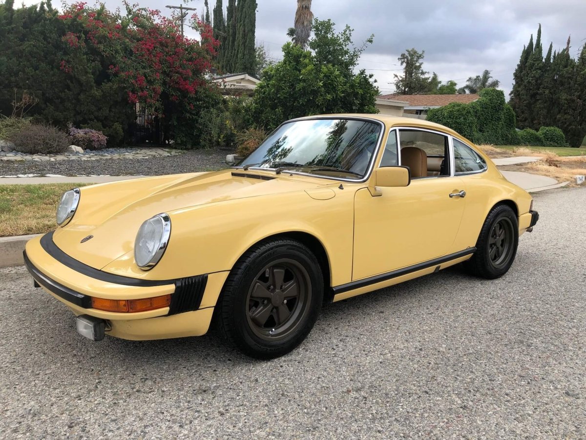 Porsche 911 1976 года