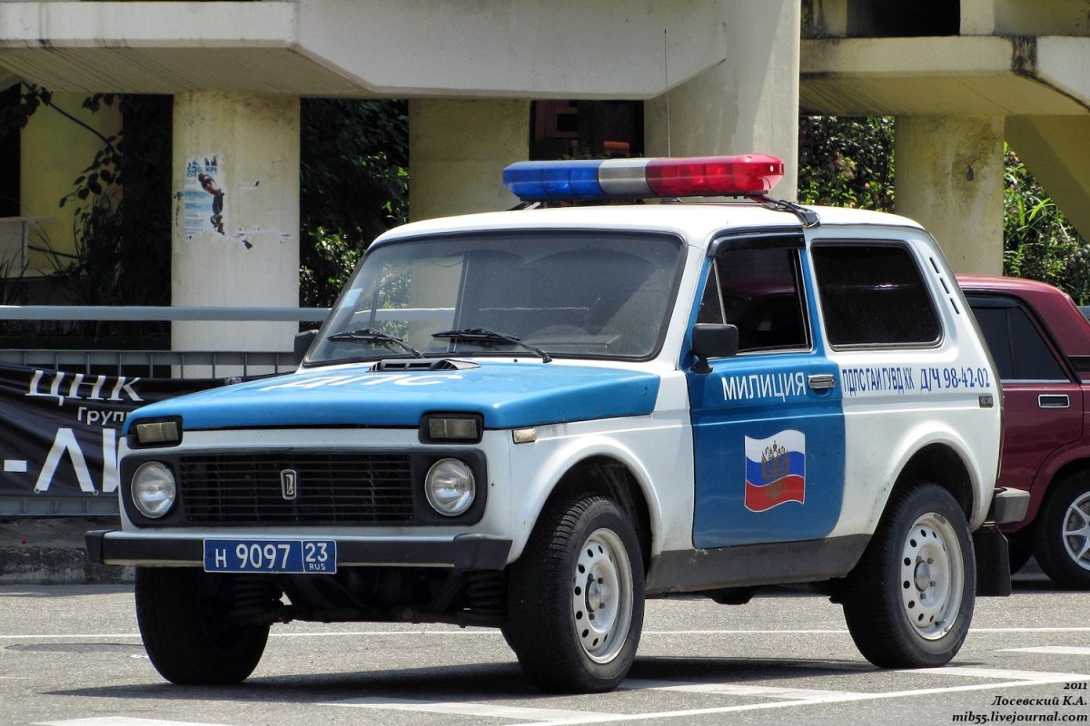 Нива 21214 полиция
