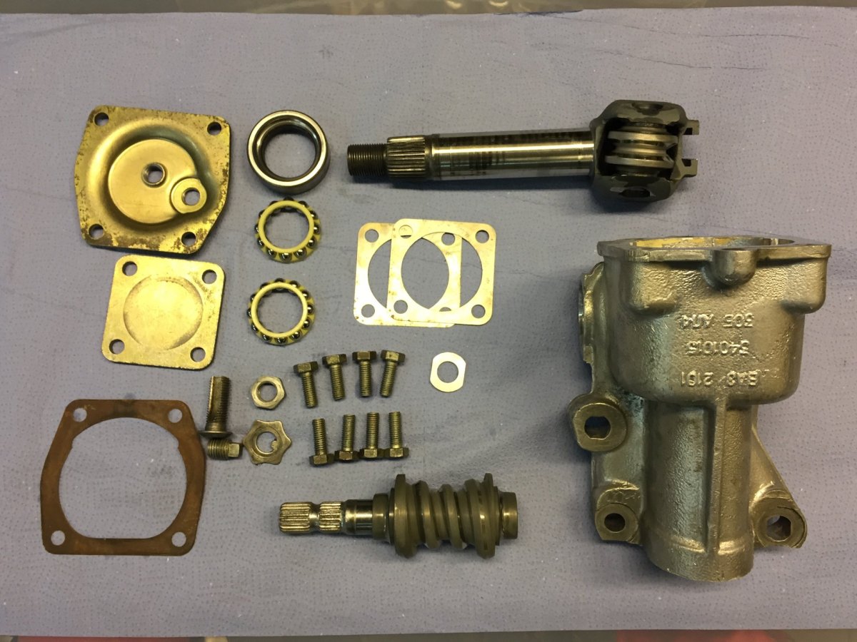 Редуктор рулевой колонки ВАЗ 2107