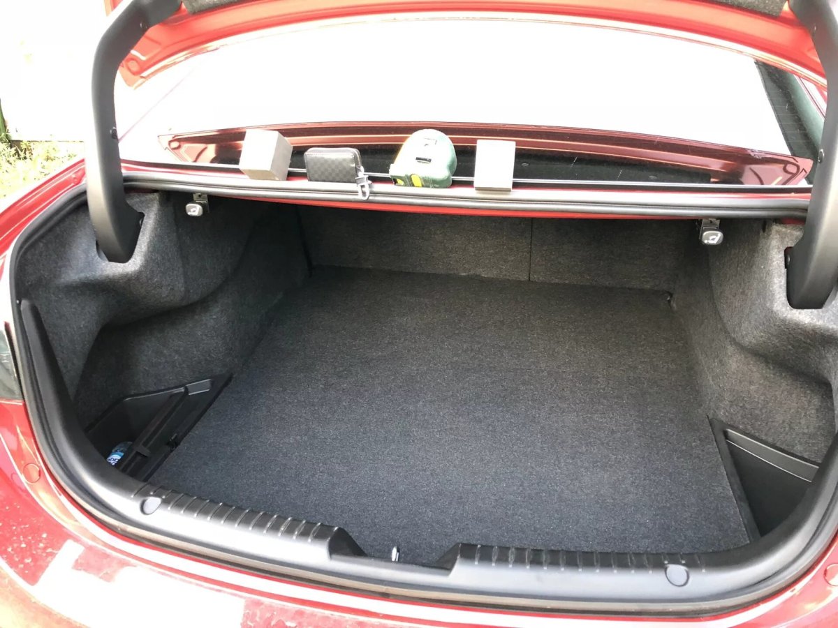 Mazda 6 багажник