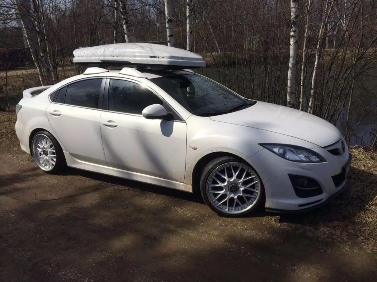 Thule Mazda 6