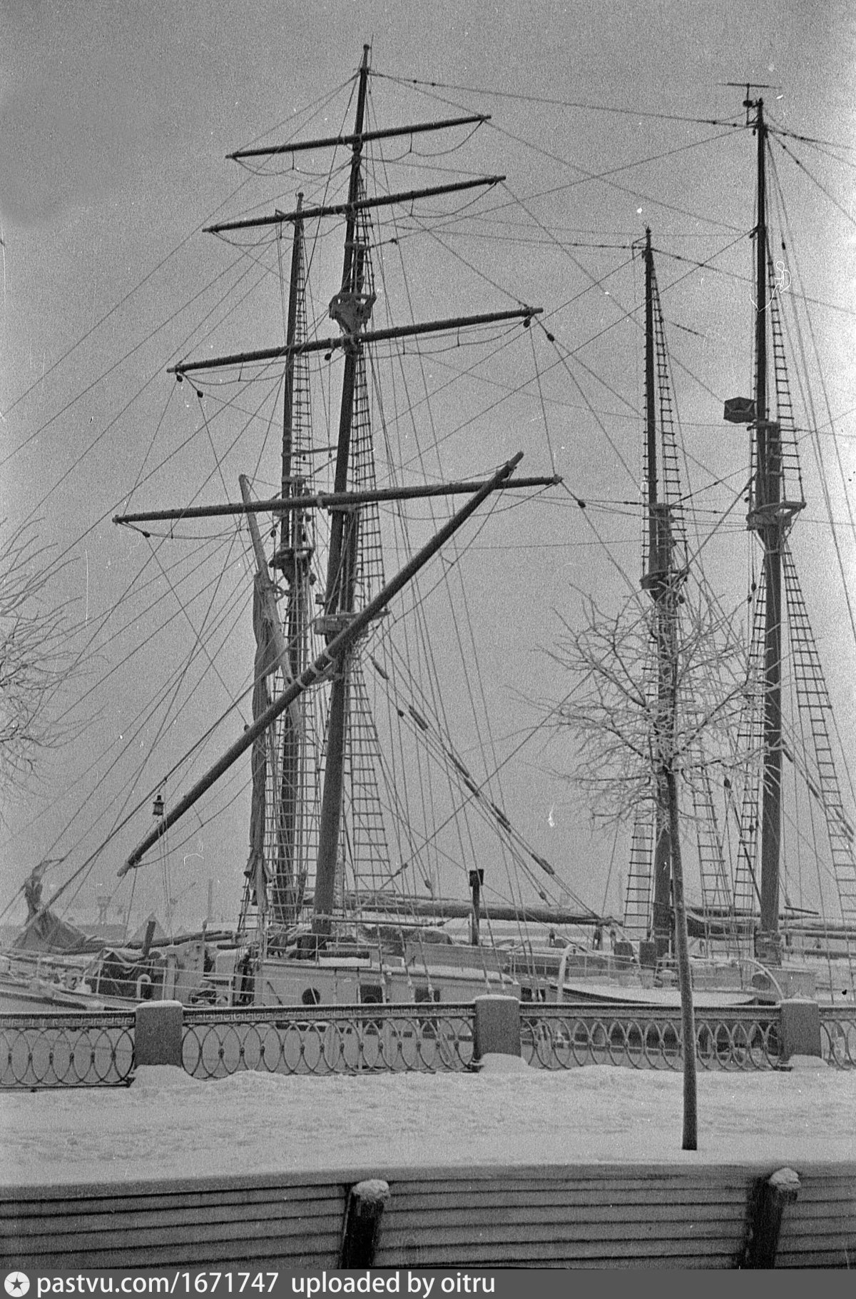 Дом Эйлера набережная лейтенанта Шмидта