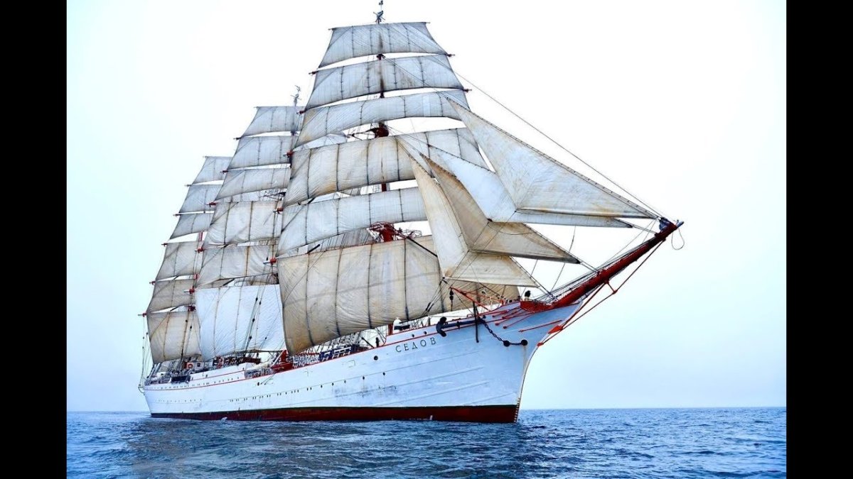 Парусники Седов и Крузенштерн