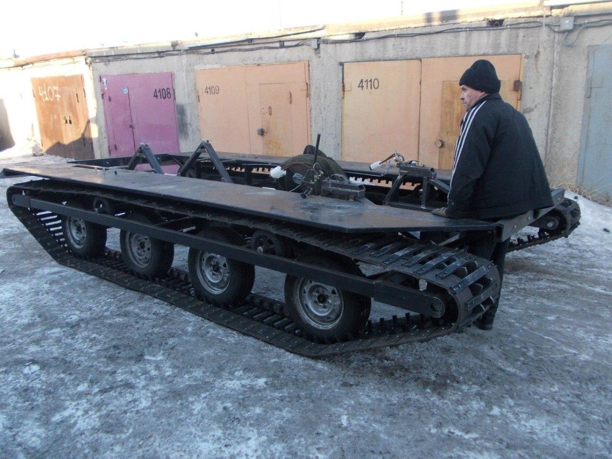 Гусеничный вездеход Егоза