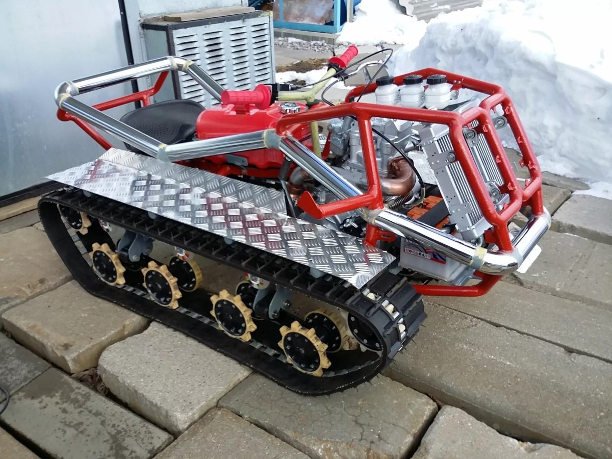 Гусеничный мини вездеход плу