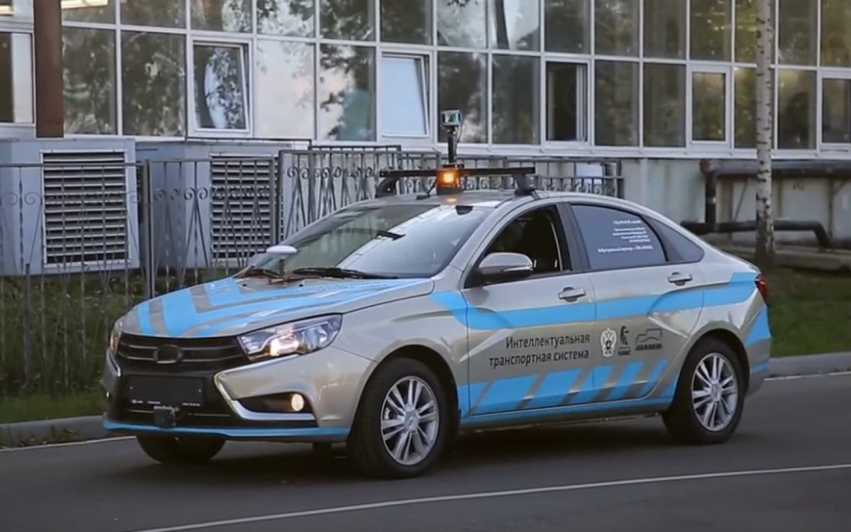 Беспилотный автомобиль Лада Веста