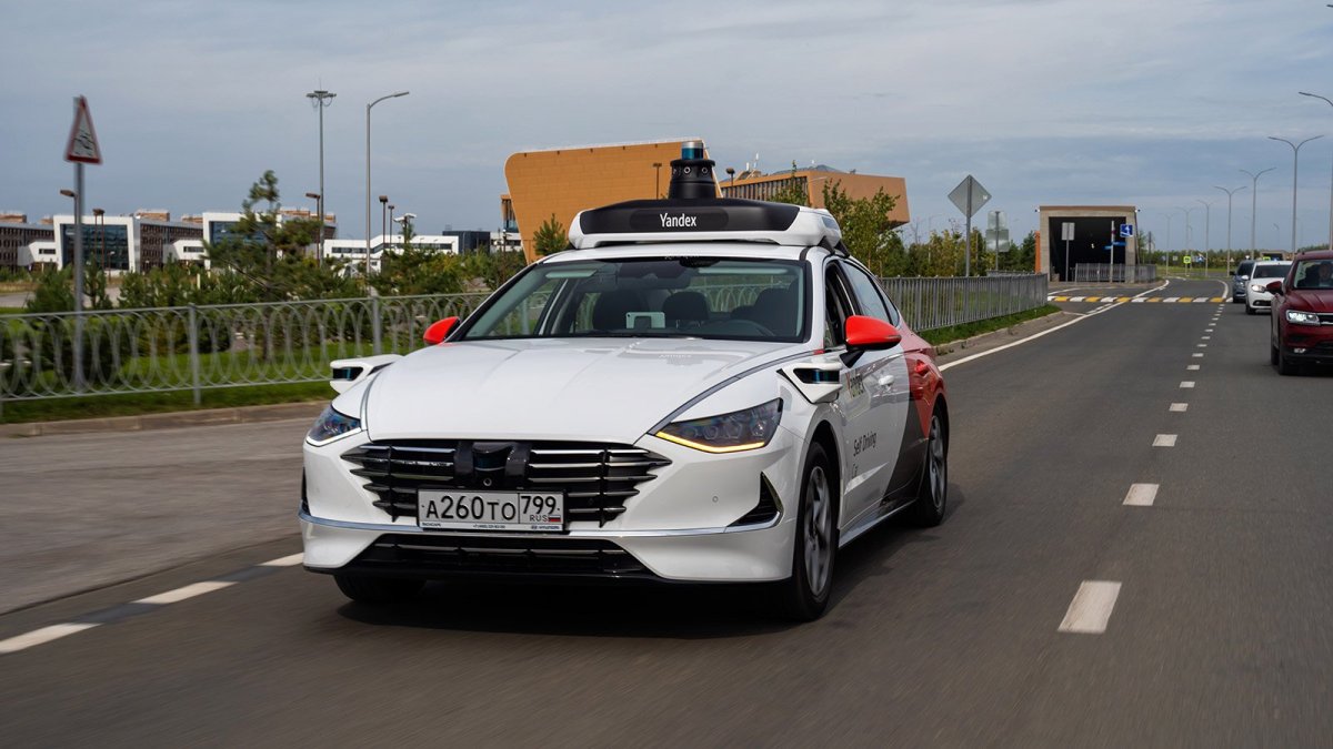 Беспилотное такси в Москве 2023