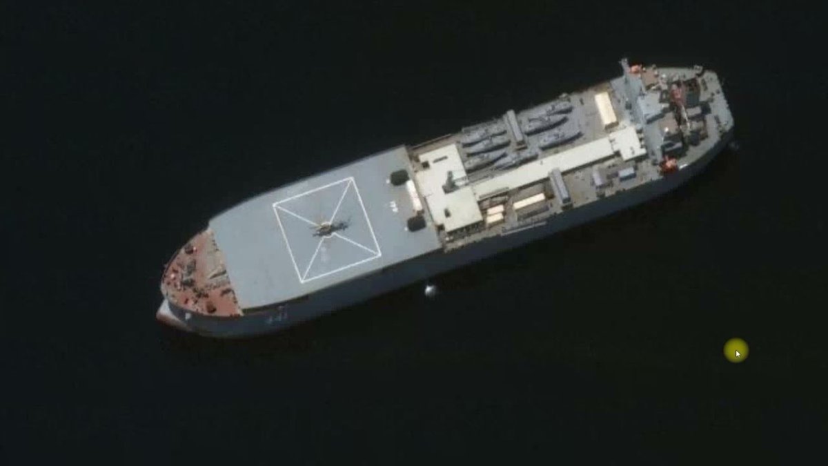 Иранская плавучая база Makran