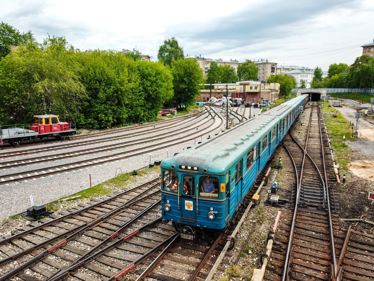 Метро типа еж3 ем508т