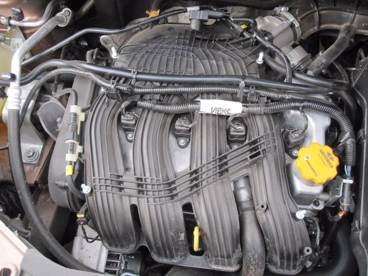 На холодную низкие обороты Лада Икс Рей