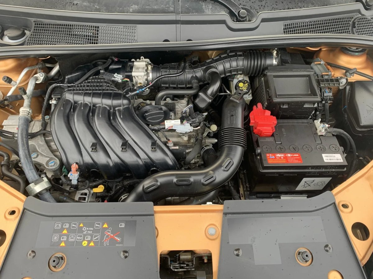 Подкапотное пространство