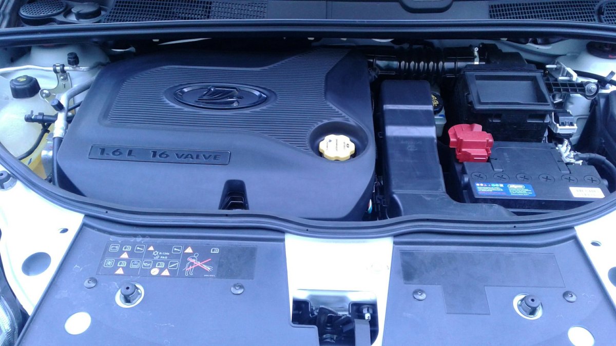 Lada XRAY под капотом