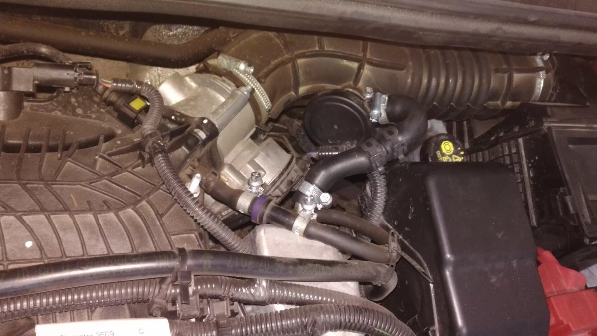 Клапан адсорбера Lada XRAY