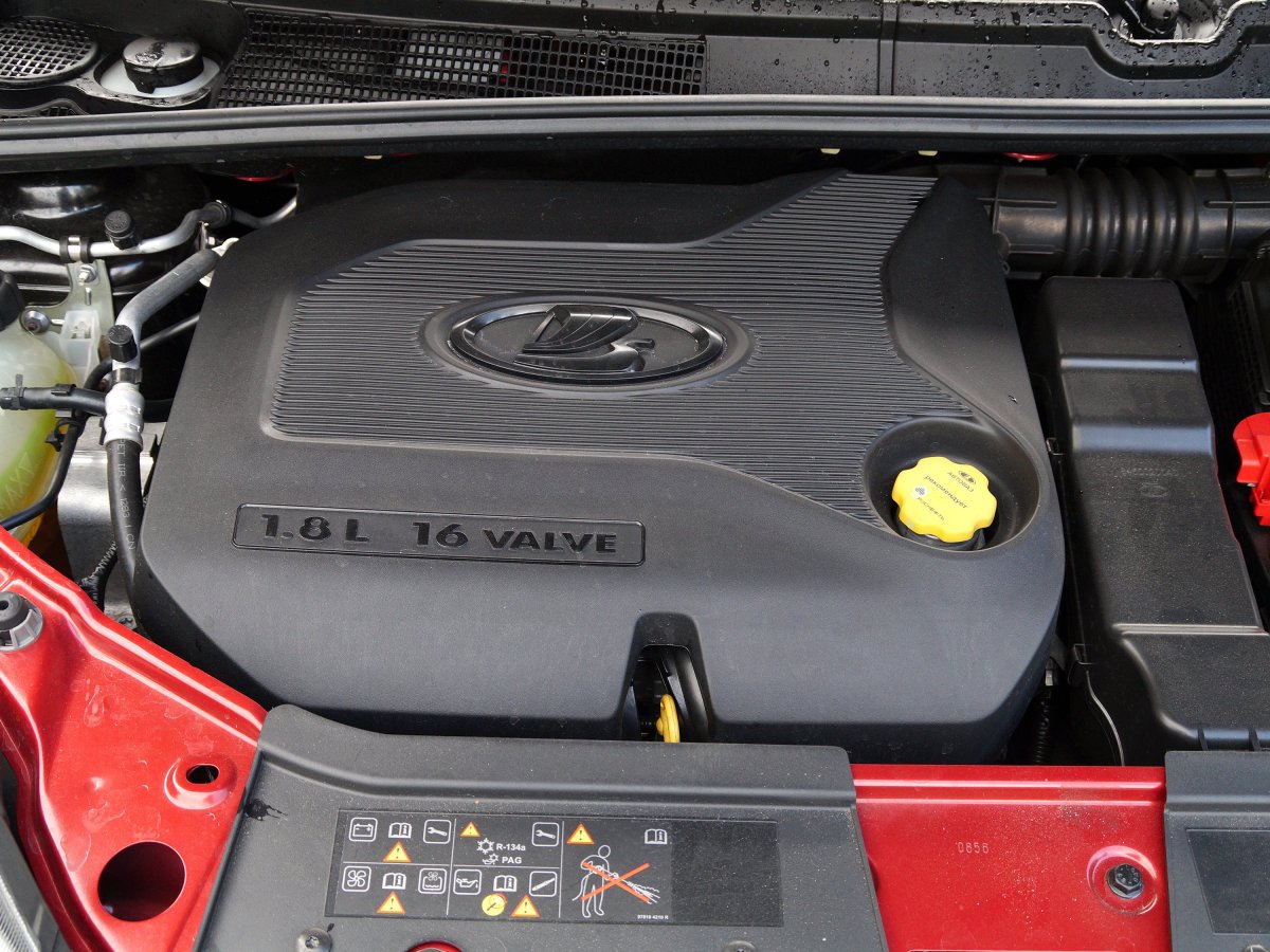 Крышка двигателя XRAY 1.8