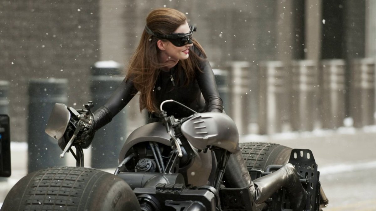 Селина Кайл Энн Хэтэуэй