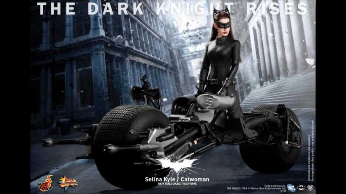 Энн Хэтэуэй женщина кошка и Бэтмен