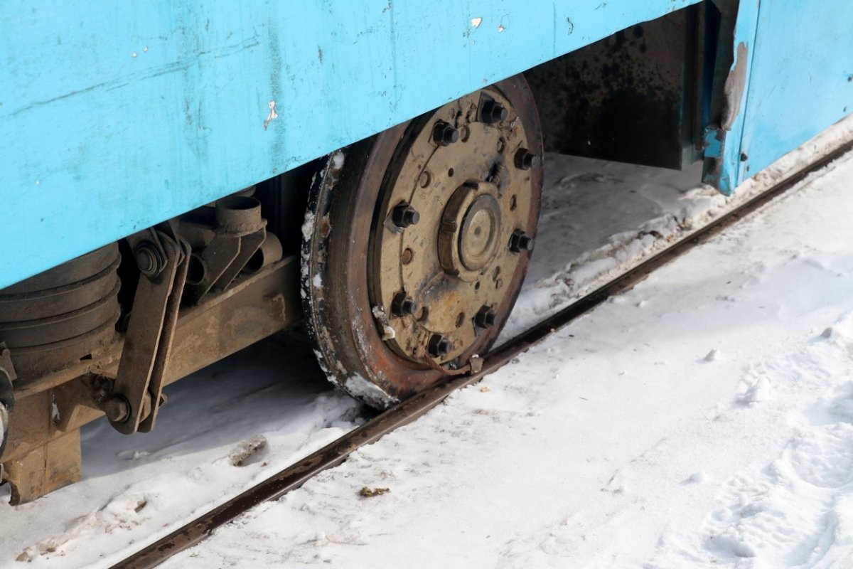 Тележка с магниторельсовым тормозом