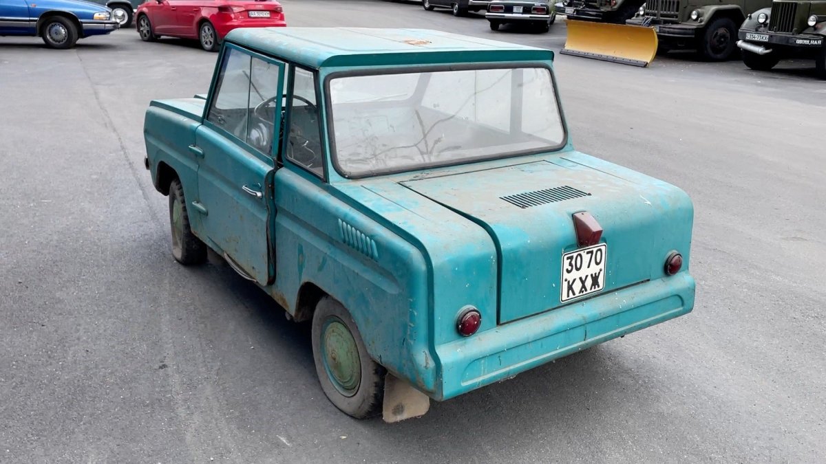 Автомобиль инвалидка СМЗ С-3д