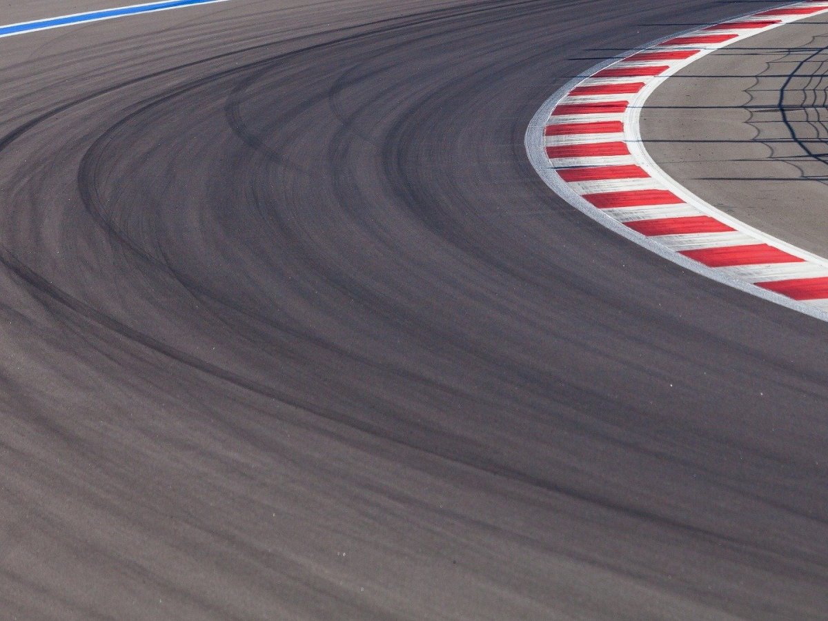 Апекс в гонках