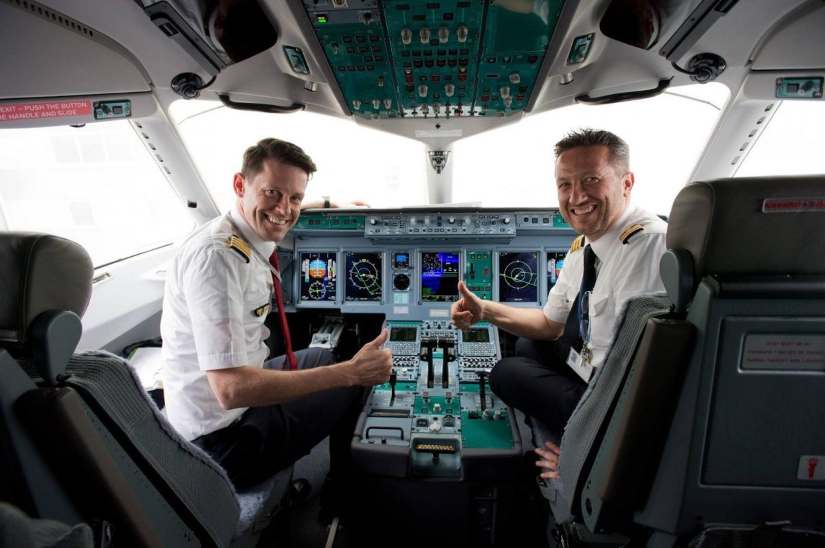 Суперджет 100 кабина