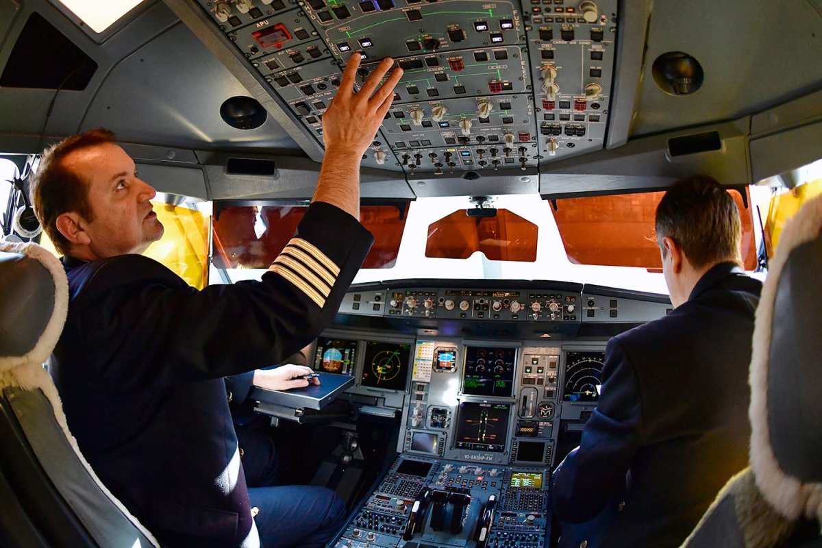 КВС инструктор Боинг 777