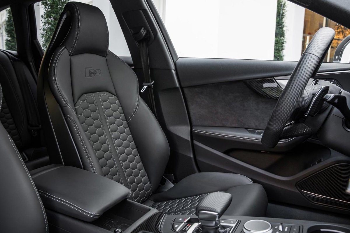 Audi rs4 avant 2017 салон