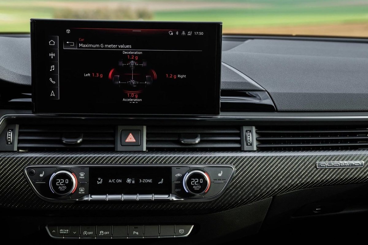 Автомобиль обновлённый Ауди 7