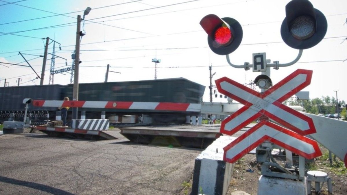 Светофор на Железнодорожном переезде