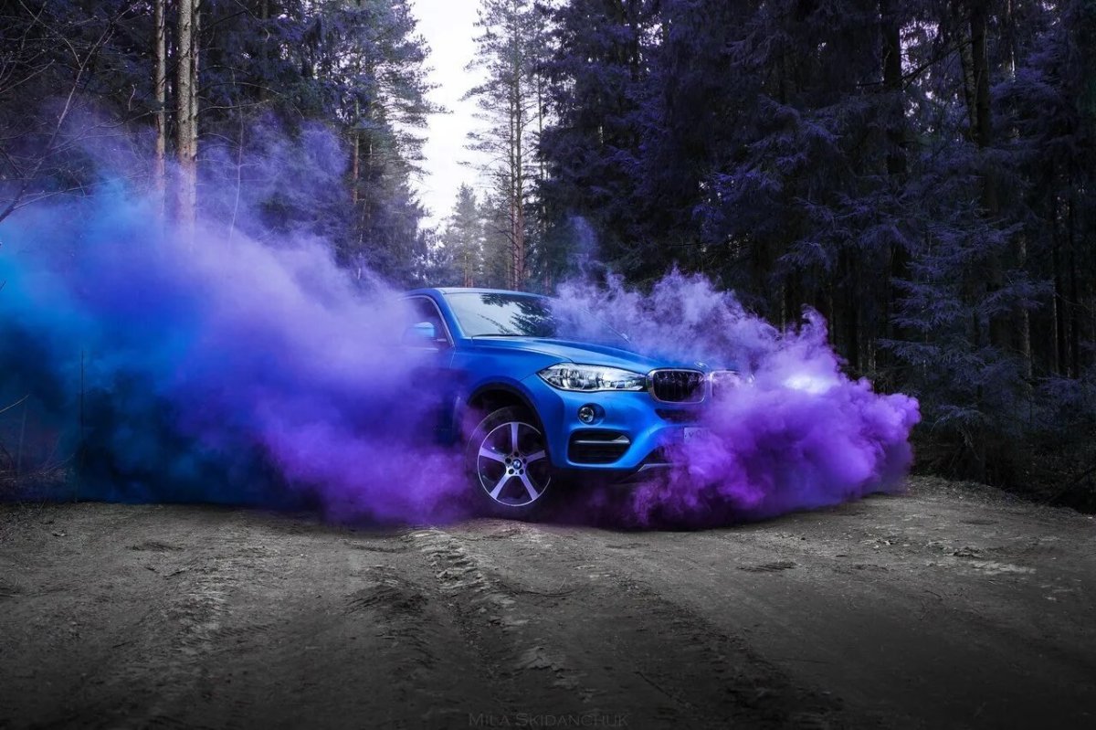 БМВ дрифт дым